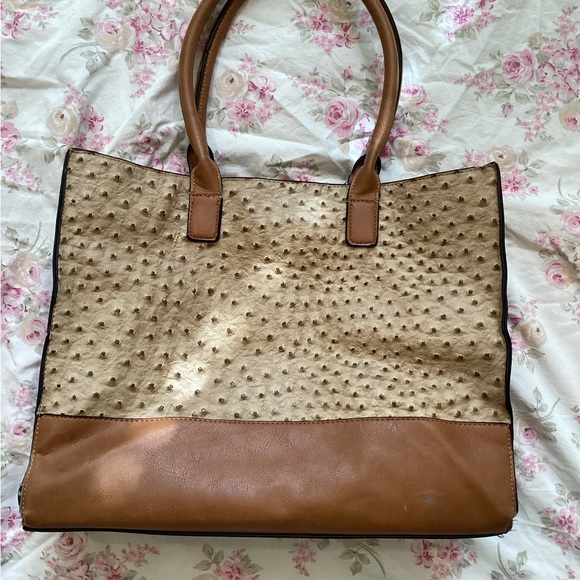 Faux leather tote, ostrich pattern - Picture 2 of 4